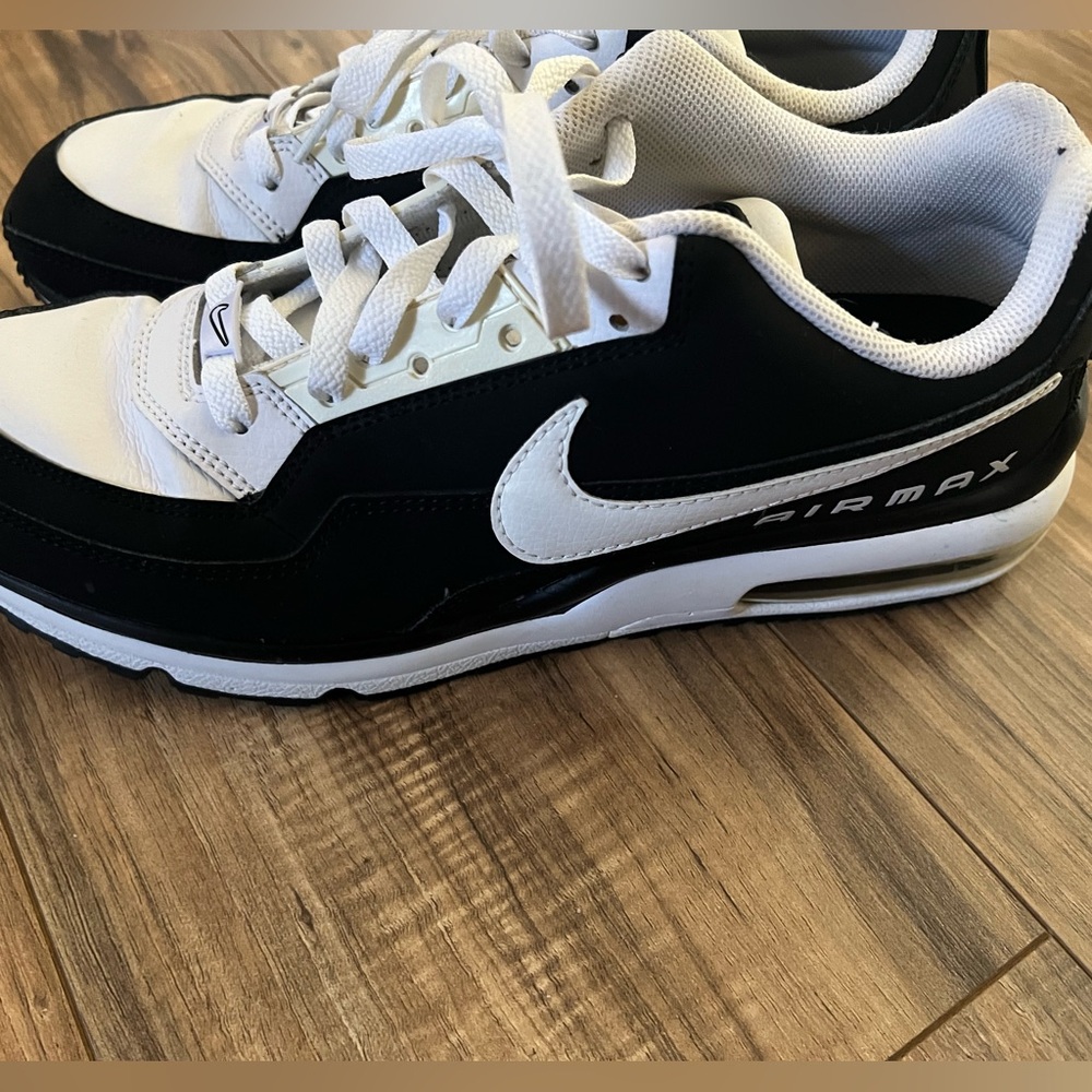 Mens Nike Air Max size 12